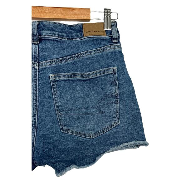 American Eagle Shorts Womens 4 Blue Denim Mom Short High Rise Frayed Hem Stretch - Picture 8 of 15